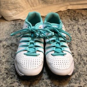 Nike Vapor Court Women’s Tennis Shoe